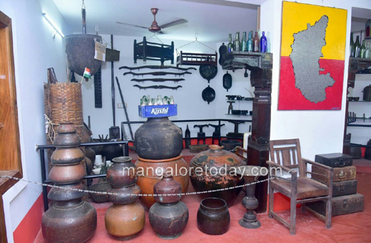 Mohammad Yaseer antique collections